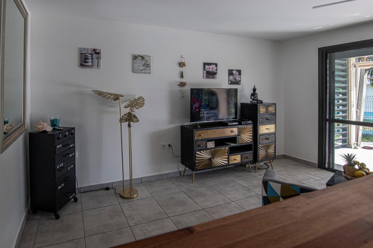 לה גוסייר Superbe Studio A La Baie Des Pelicans מראה חיצוני תמונה